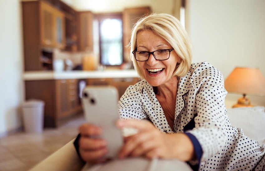 <co-i18n>Mature singles dating online</co-i18n>